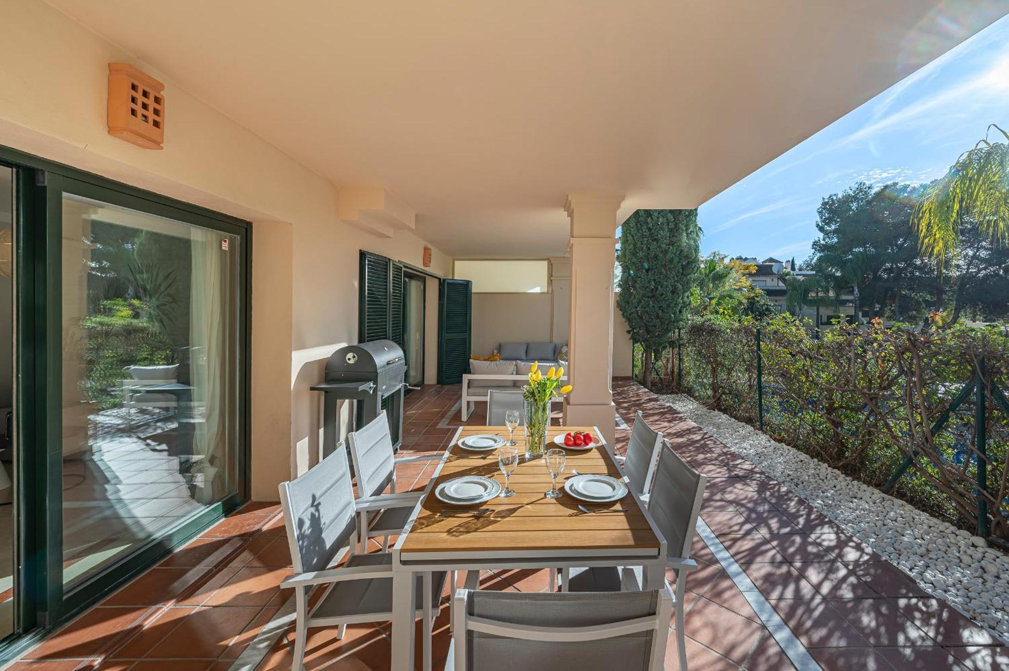 Renovated In 2024 - With Pool And Parking
