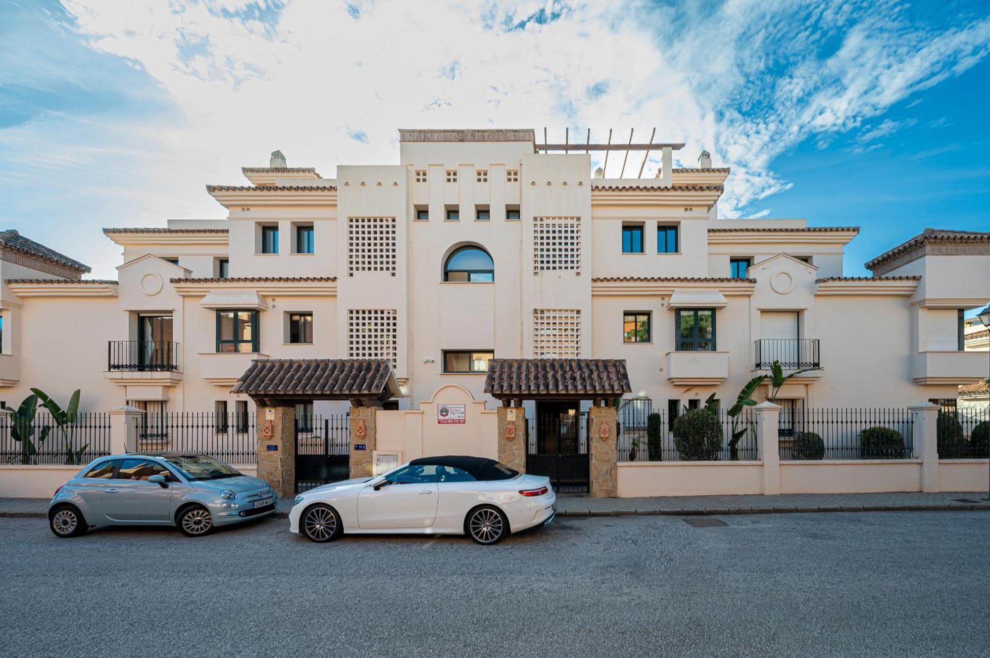 Renovated In 2024 - With Pool And Parking Marbella