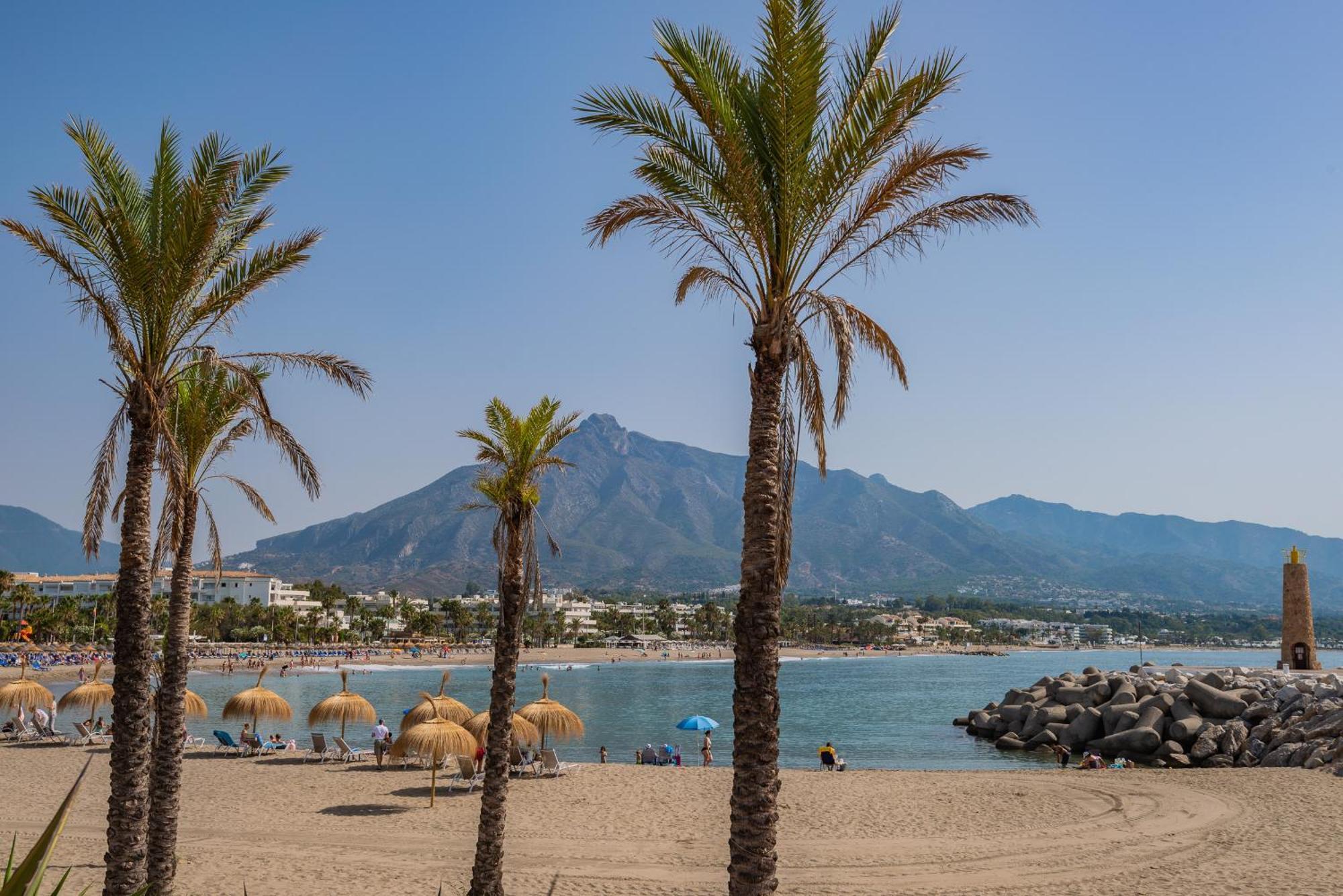 Renovated In 2024 - With Pool And Parking * Marbella